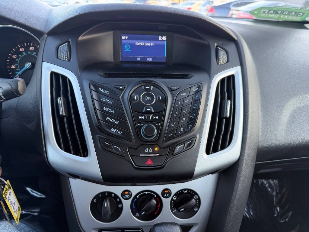 2014 Ford Focus Image 16