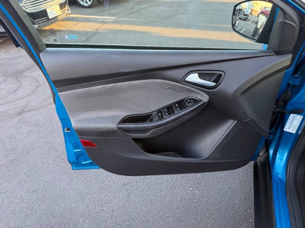 2014 Ford Focus Image 22