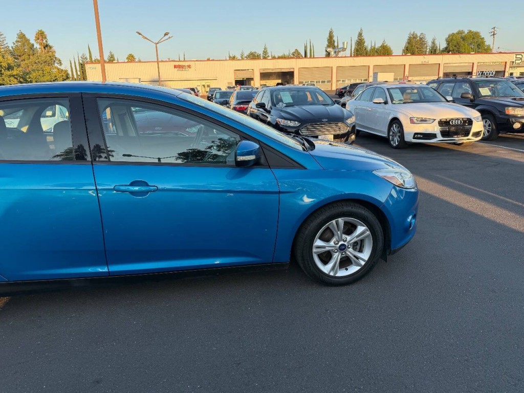 2014 Ford Focus Image 32