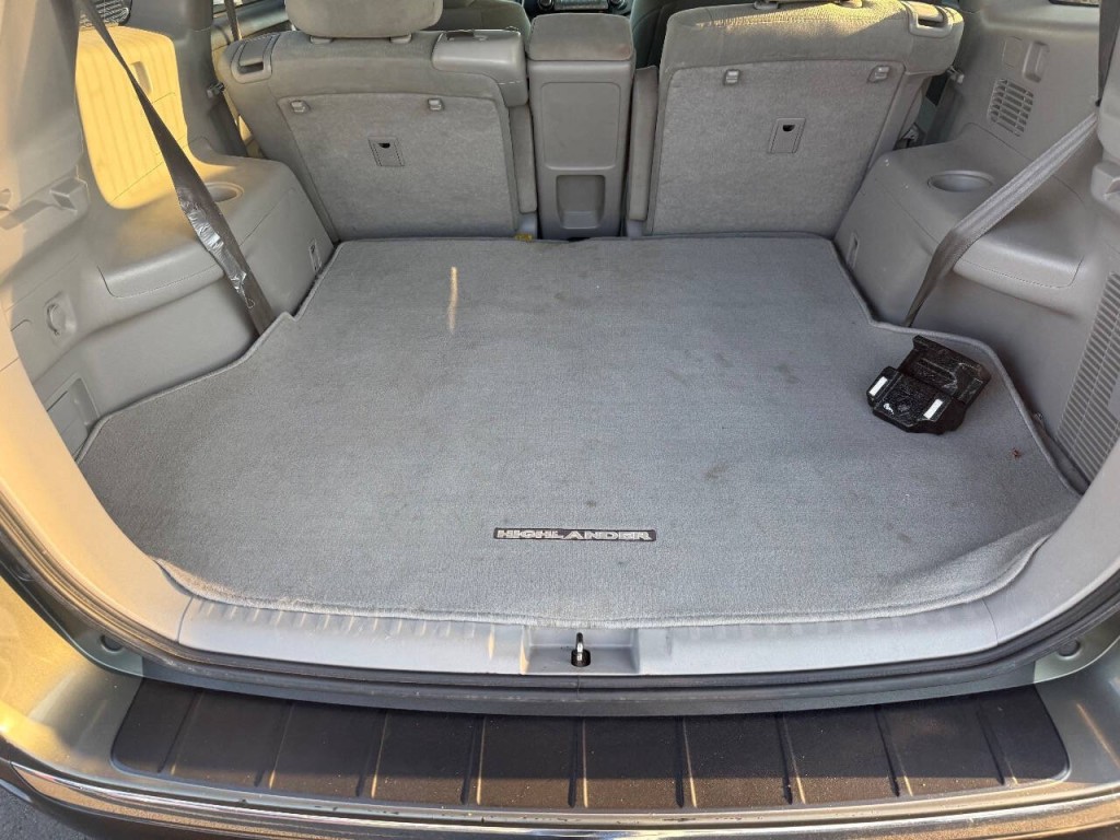 2012 Toyota Highlander Image 13