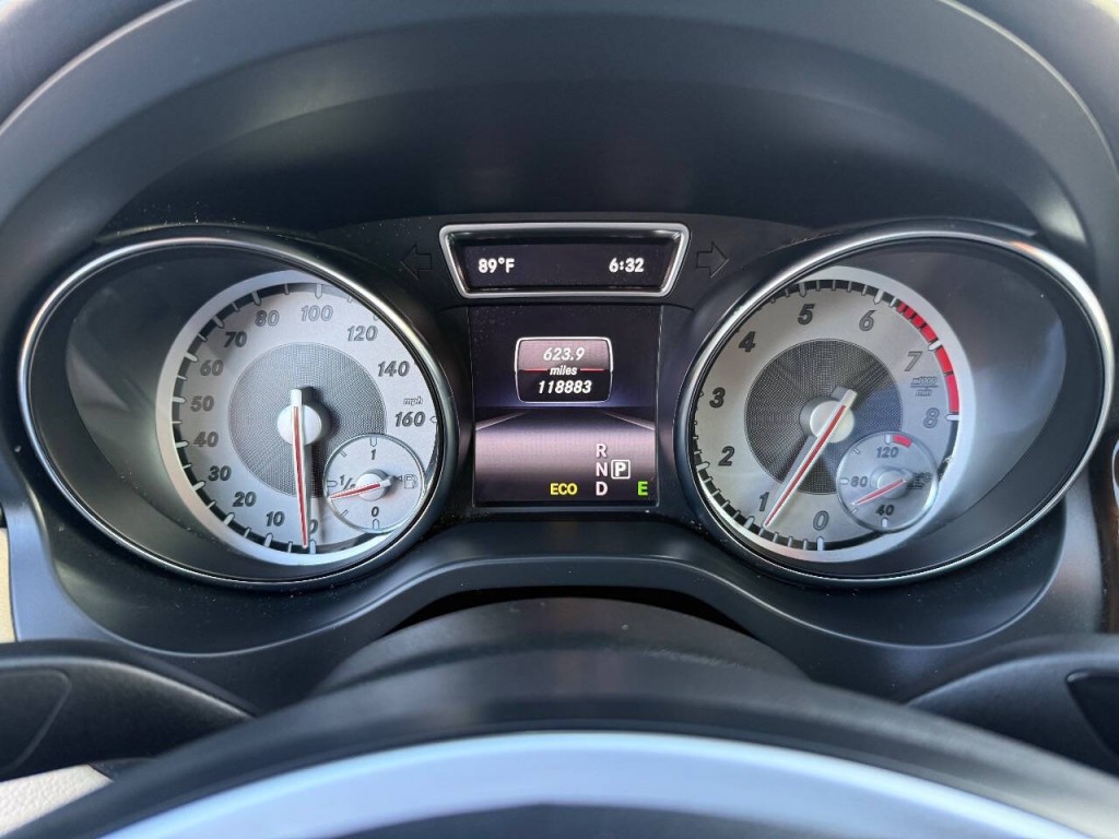 2014 Mercedes-Benz CLA-Class Image 17