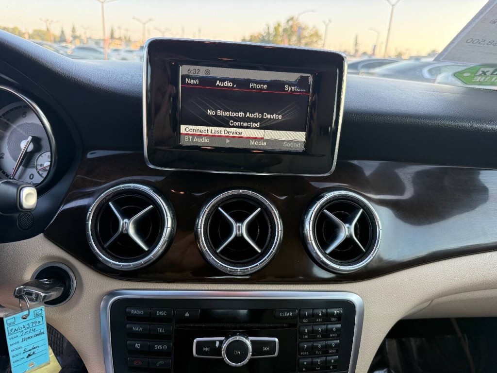 2014 Mercedes-Benz CLA-Class Image 20