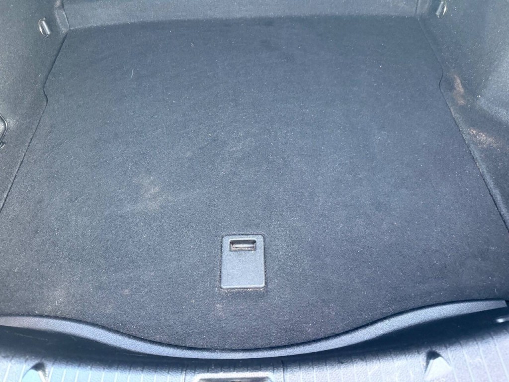 2014 Mercedes-Benz CLA-Class Image 25