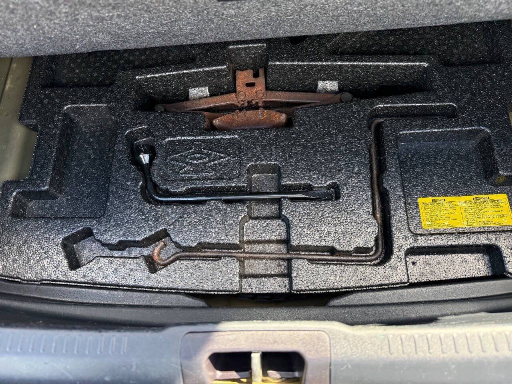 2015 Toyota Camry Image 29