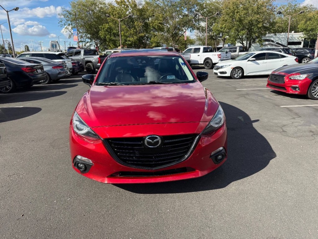 2016 Mazda Mazda3 Image 2