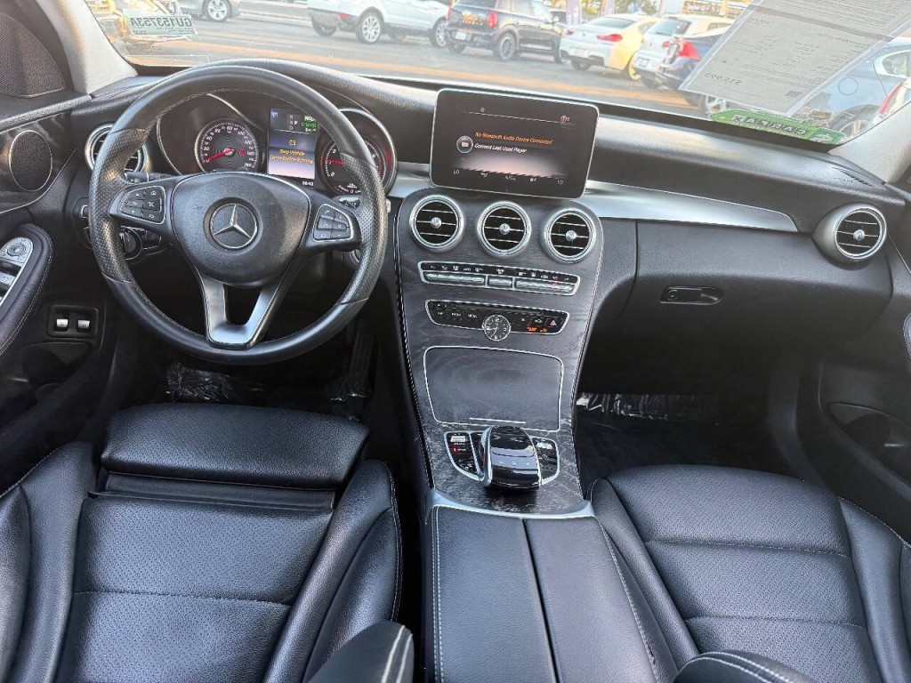 2016 Mercedes-Benz C-Class Image 11