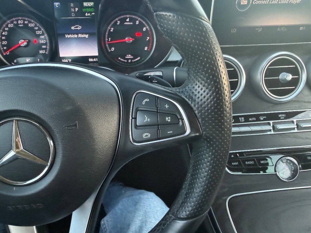 2016 Mercedes-Benz C-Class Image 16