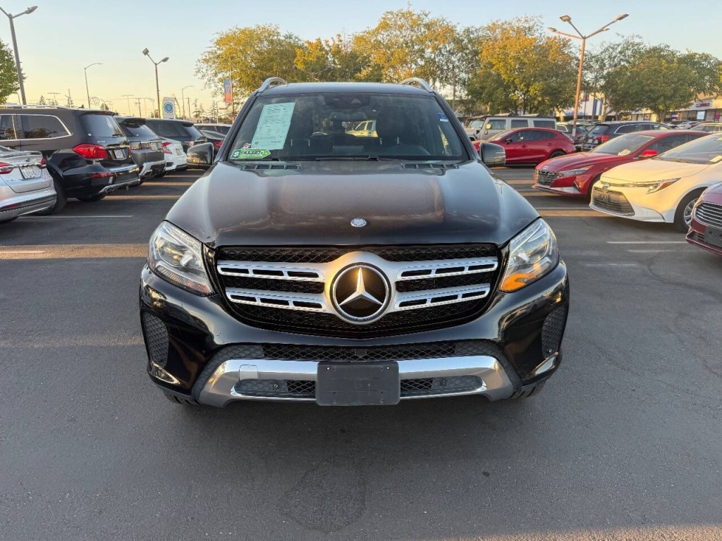 2017 Mercedes-Benz GLS-Class Image 2