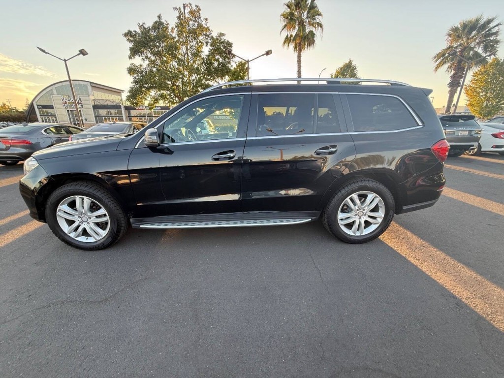 2017 Mercedes-Benz GLS-Class Image 8