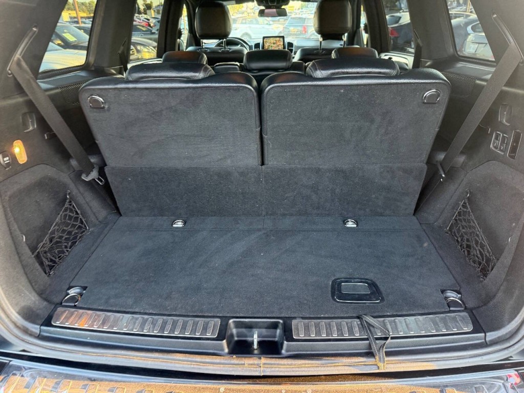 2017 Mercedes-Benz GLS-Class Image 13