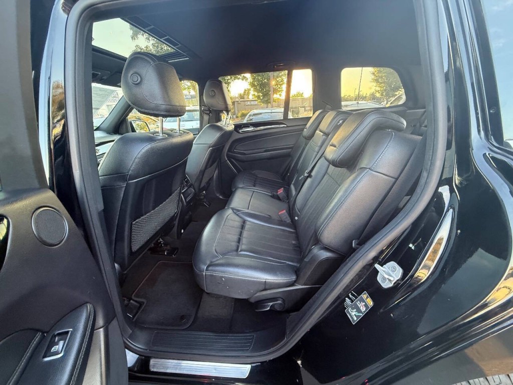 2017 Mercedes-Benz GLS-Class Image 16