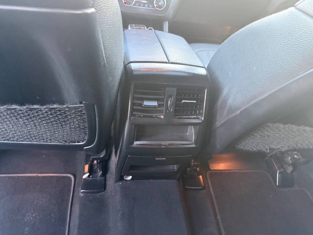 2017 Mercedes-Benz GLS-Class Image 17