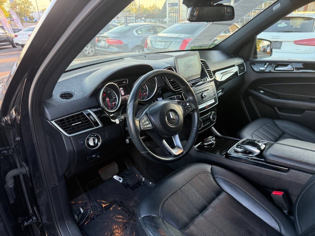 2017 Mercedes-Benz GLS-Class Image 20