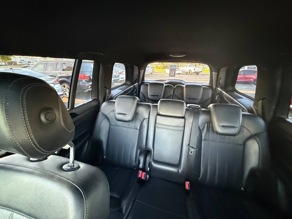 2017 Mercedes-Benz GLS-Class Image 28
