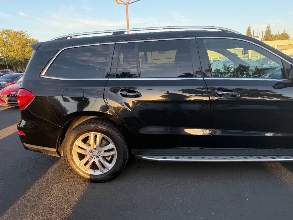2017 Mercedes-Benz GLS-Class Image 39