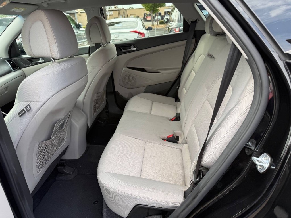 2017 Hyundai Tucson Image 11