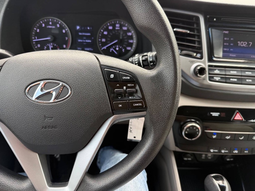 2017 Hyundai Tucson Image 16