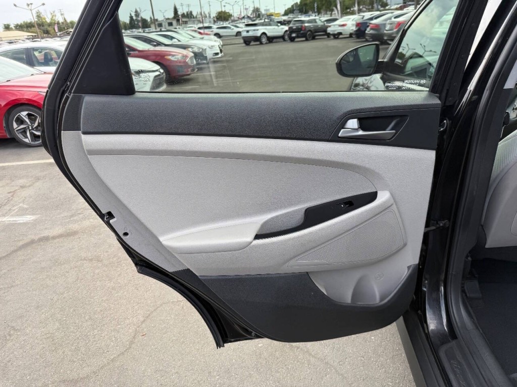 2017 Hyundai Tucson Image 25