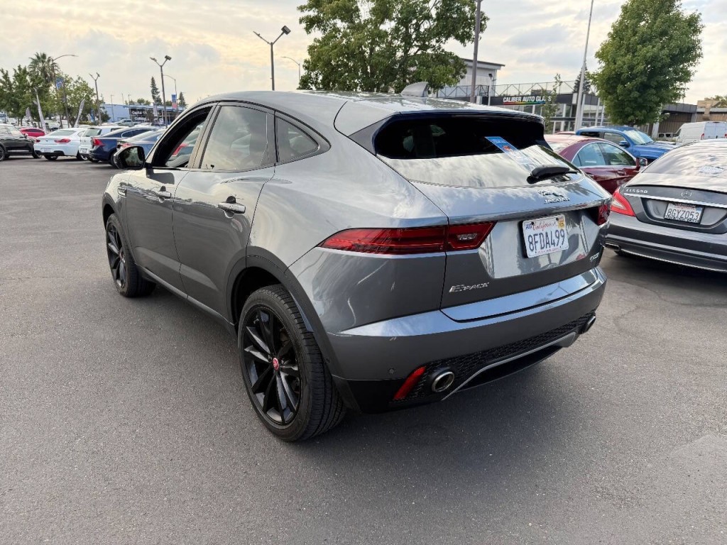 2018 Jaguar E-pace Image 7