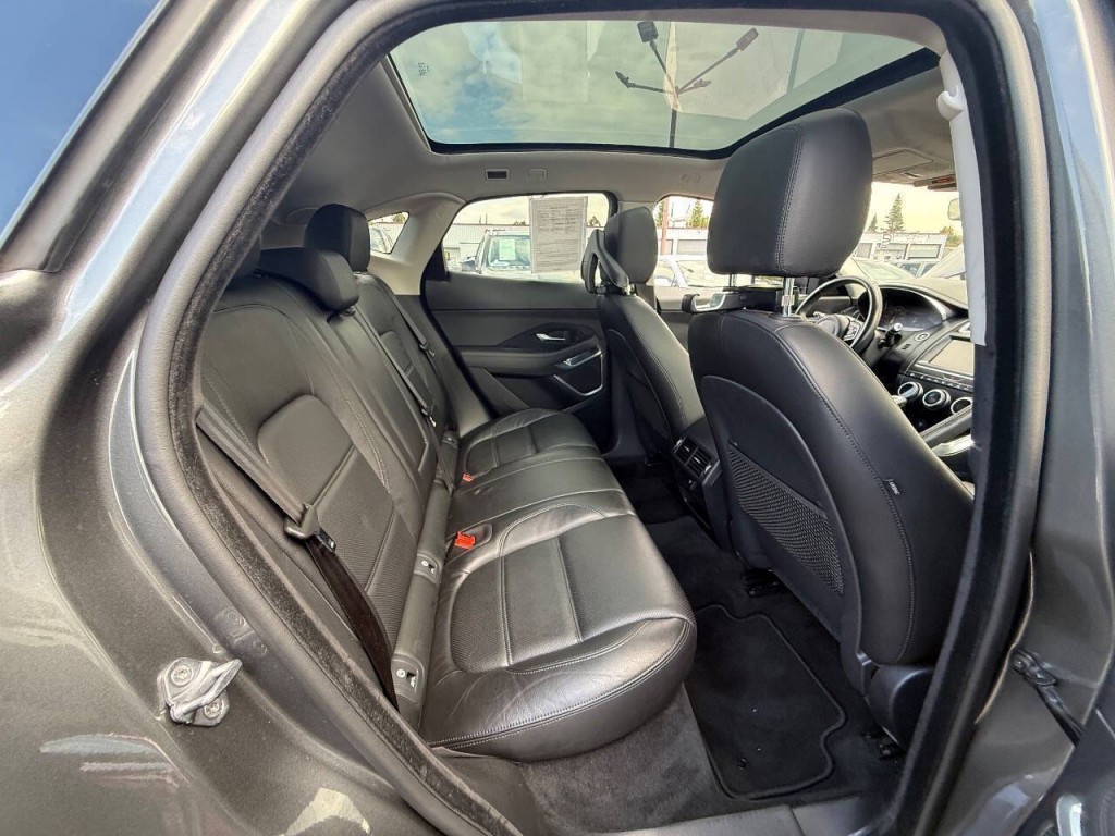 2018 Jaguar E-pace Image 10