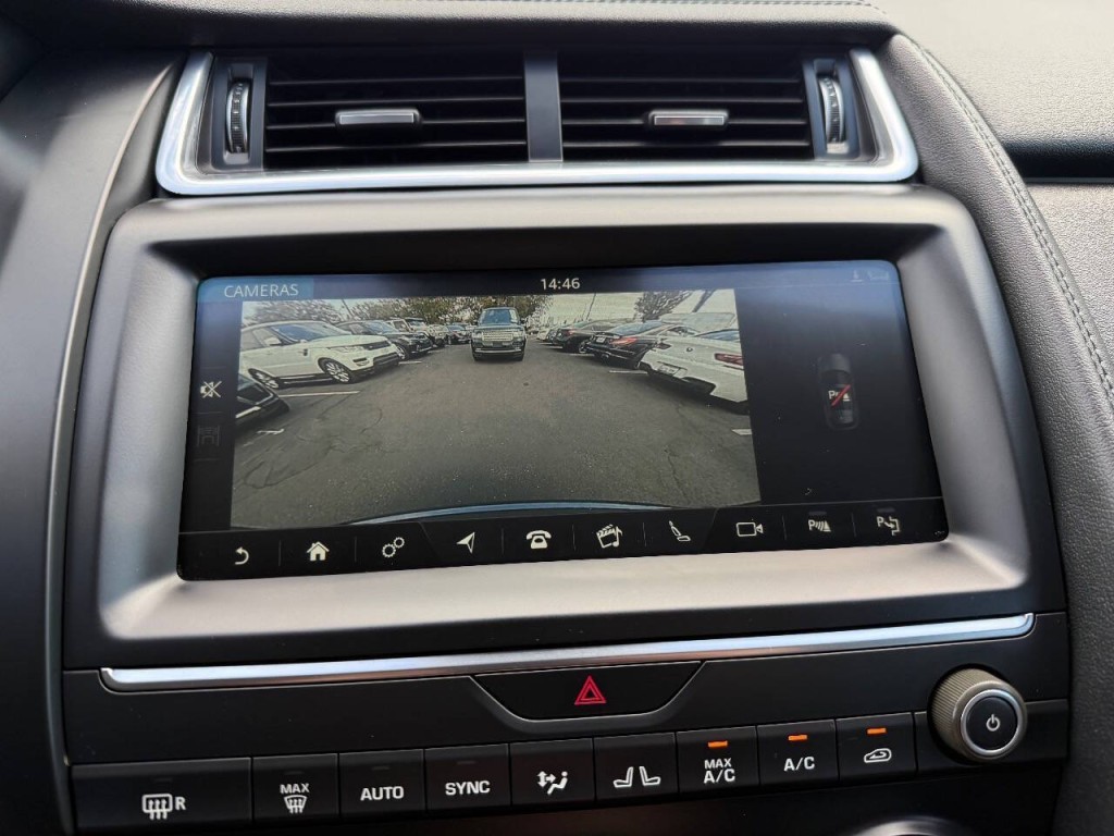 2018 Jaguar E-pace Image 22
