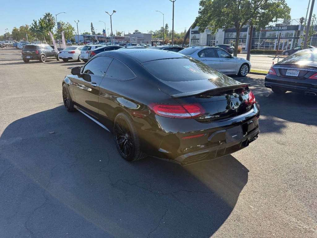 2017 Mercedes-Benz C-Class Image 7