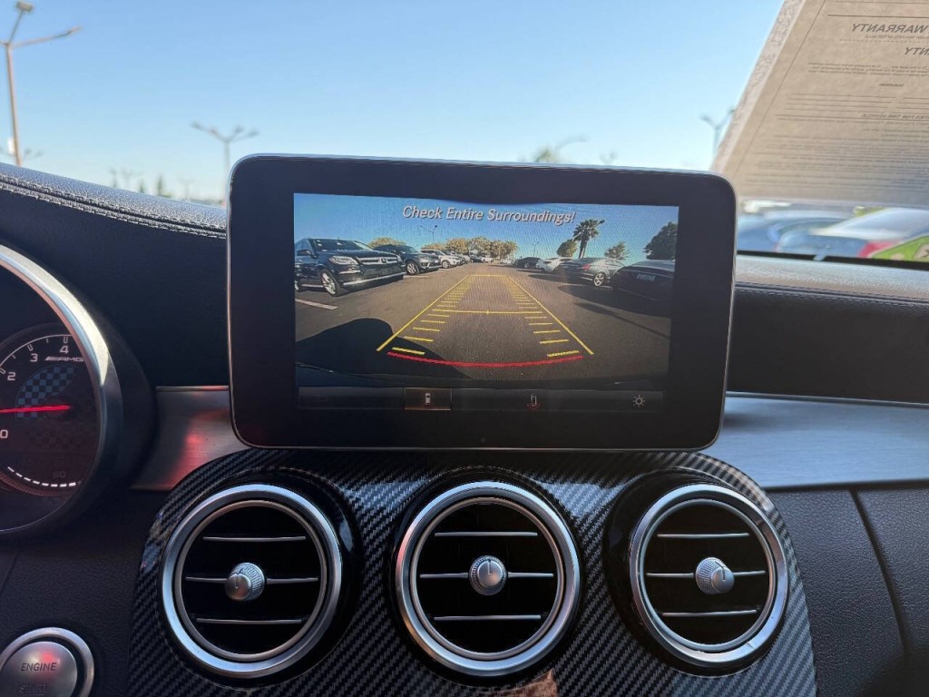 2017 Mercedes-Benz C-Class Image 17