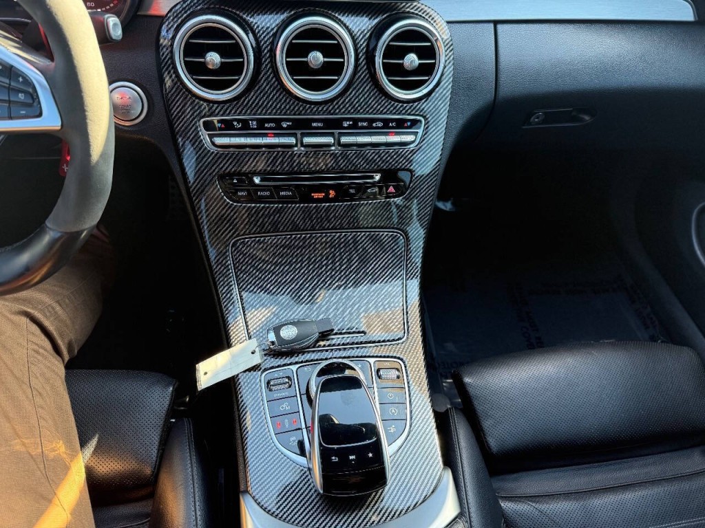 2017 Mercedes-Benz C-Class Image 18