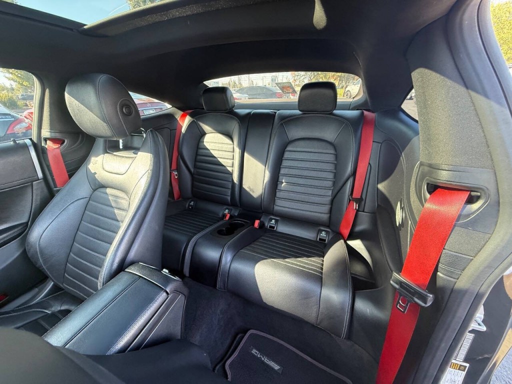 2017 Mercedes-Benz C-Class Image 25