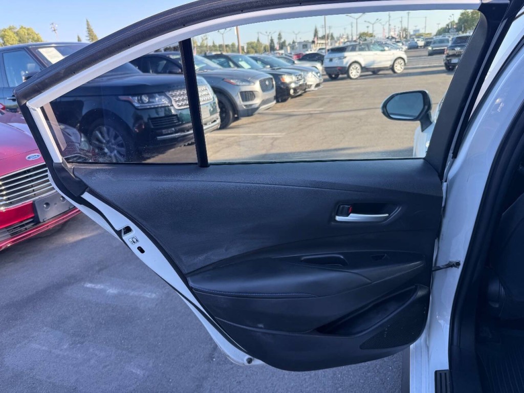 2022 Toyota Corolla Image 29