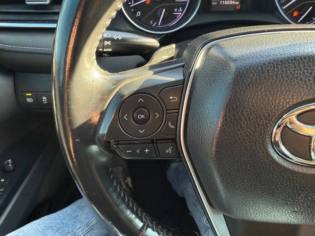 2018 Toyota Camry Image 14