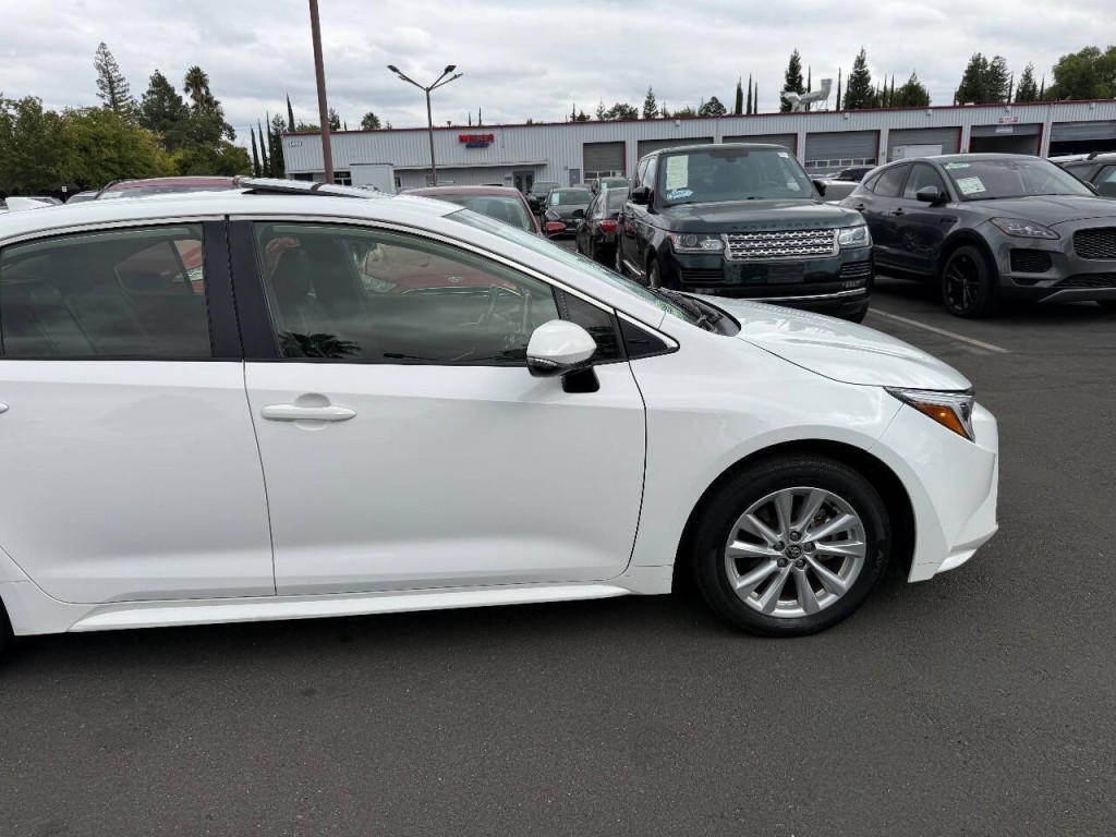 2023 Toyota Corolla Image 34