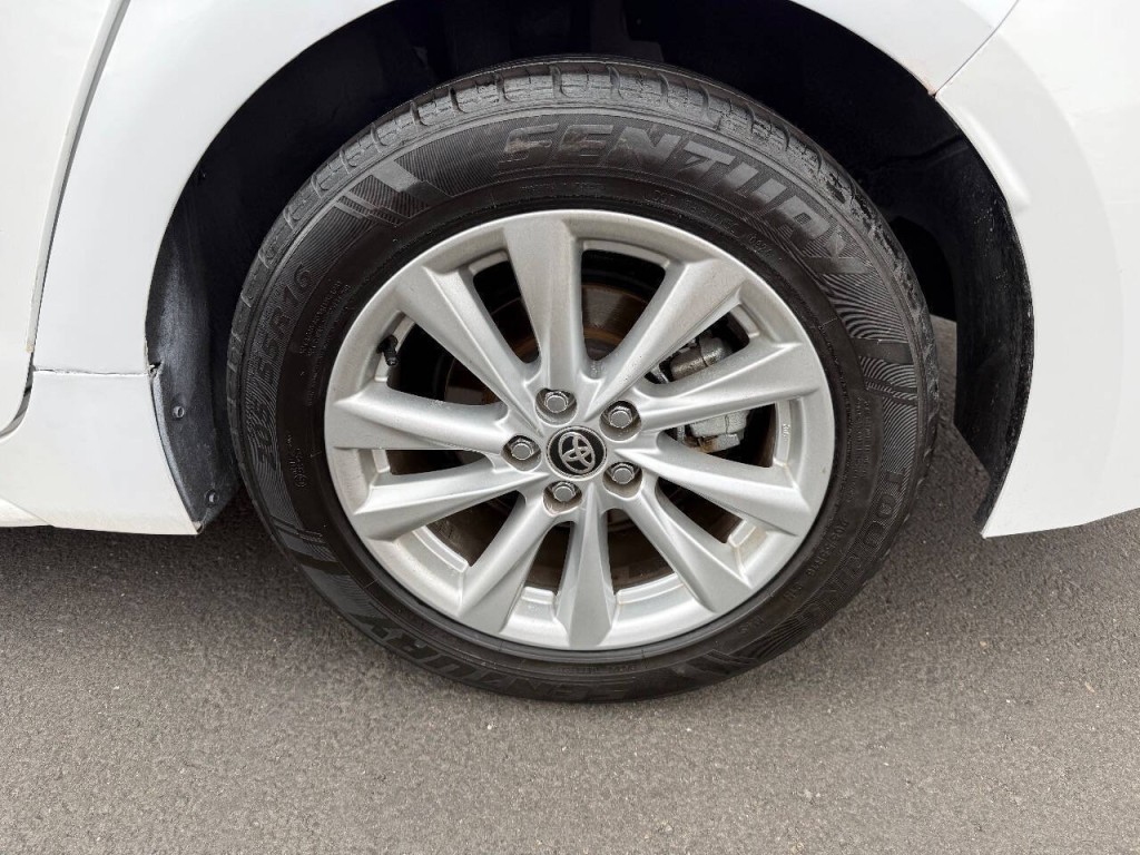 2023 Toyota Corolla Image 38