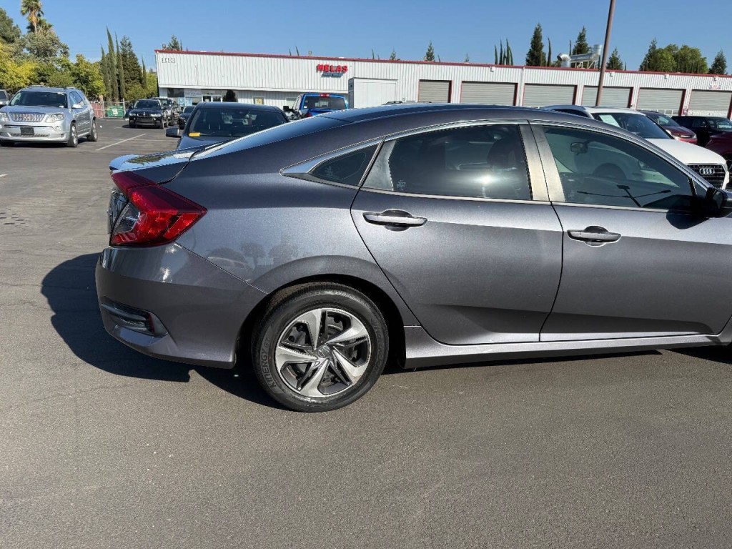 2020 Honda Civic Image 27