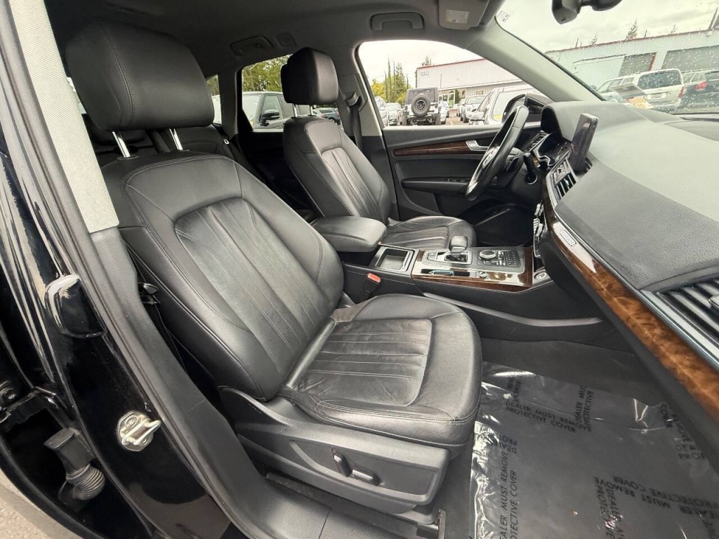 2019 Audi Q5 Image 9