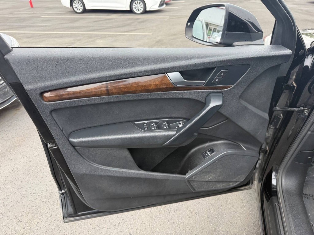 2019 Audi Q5 Image 25
