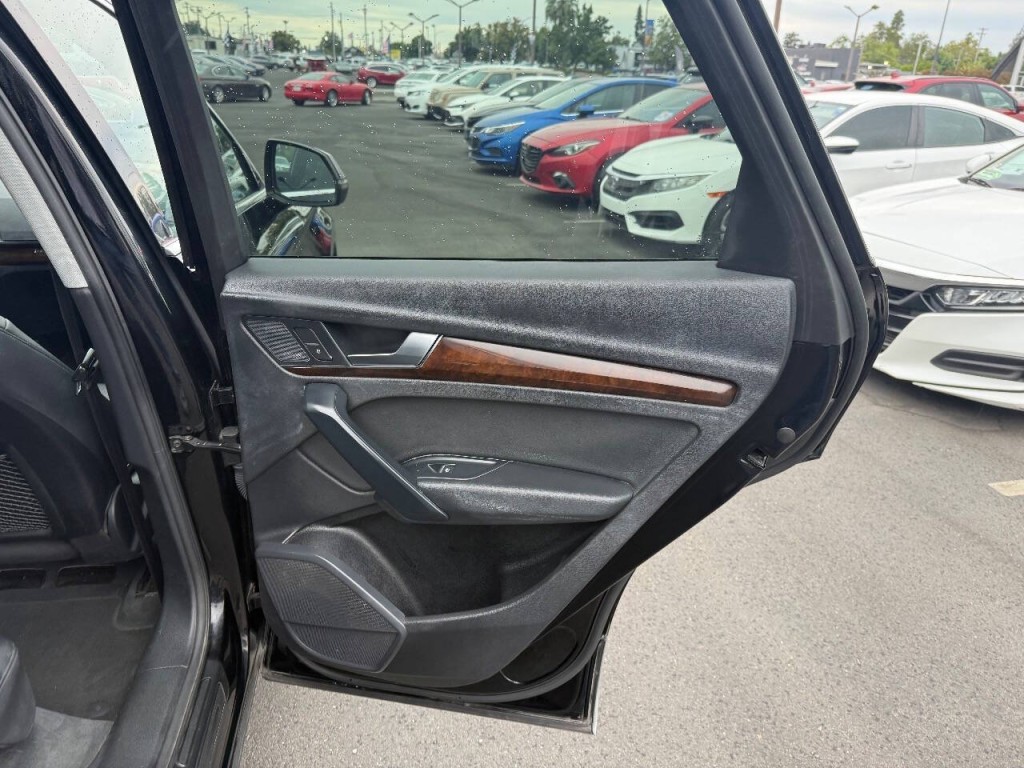 2019 Audi Q5 Image 30