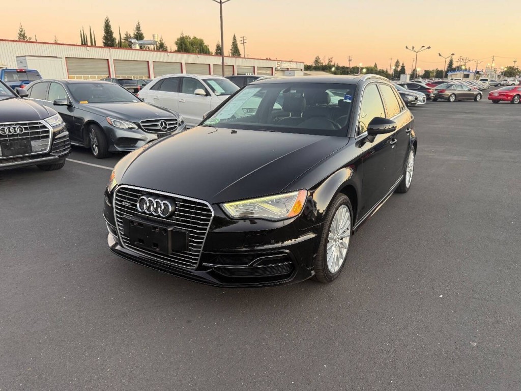 2016 Audi A3 Sportback Image 1