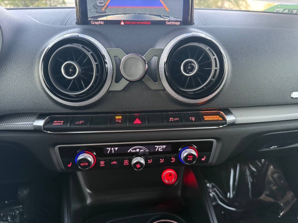 2016 Audi A3 Sportback Image 24