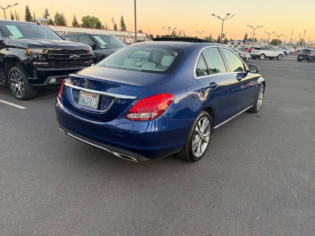 2017 Mercedes-Benz C-Class Image 5