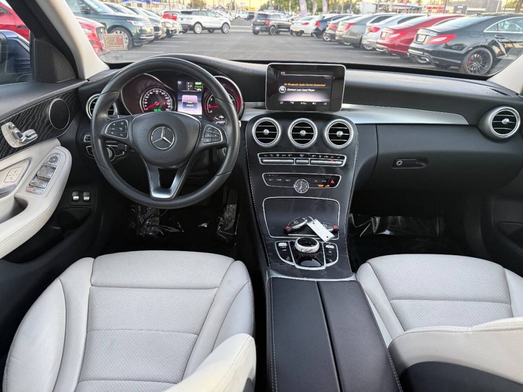 2017 Mercedes-Benz C-Class Image 18