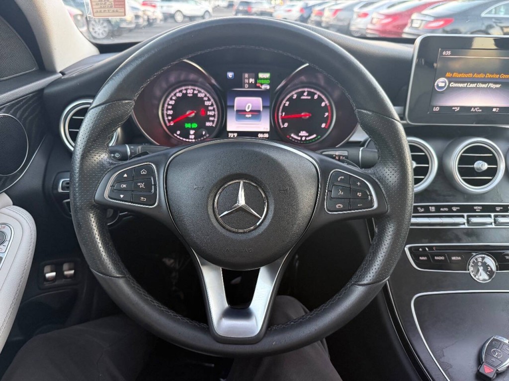 2017 Mercedes-Benz C-Class Image 19