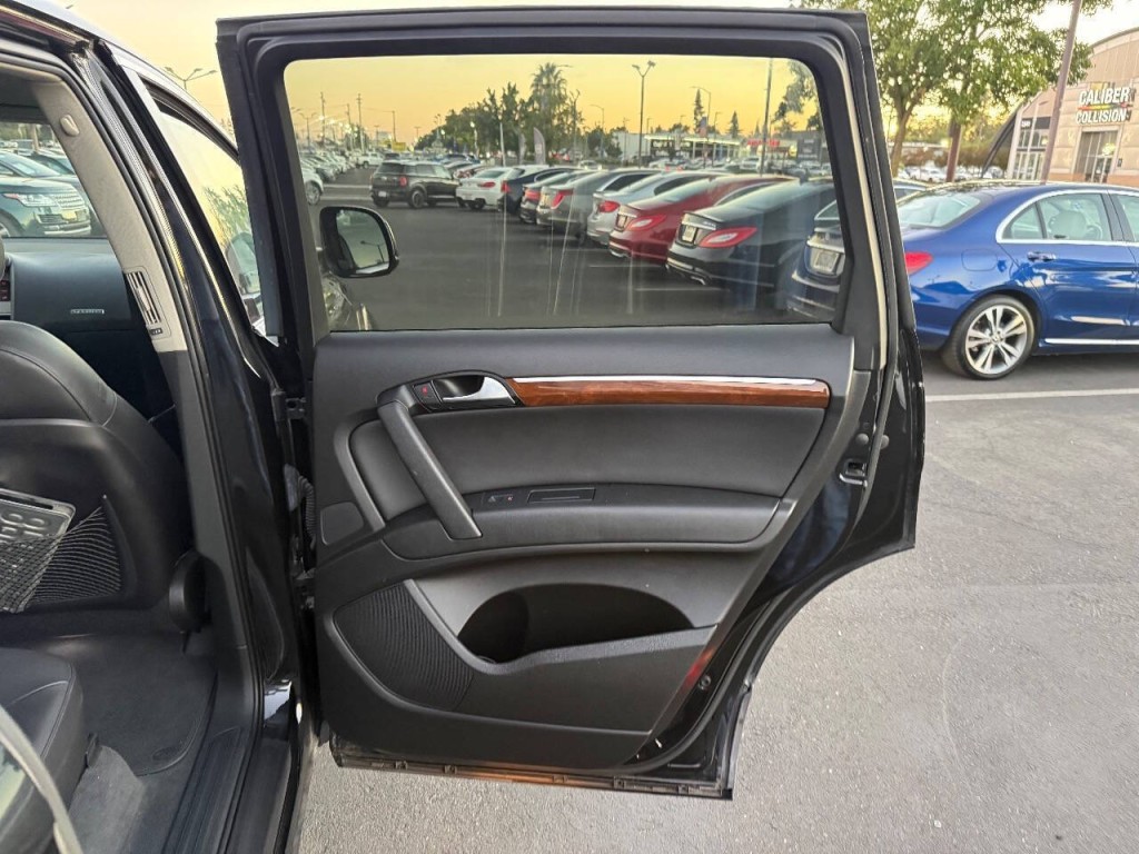 2008 Audi Q7 Image 32