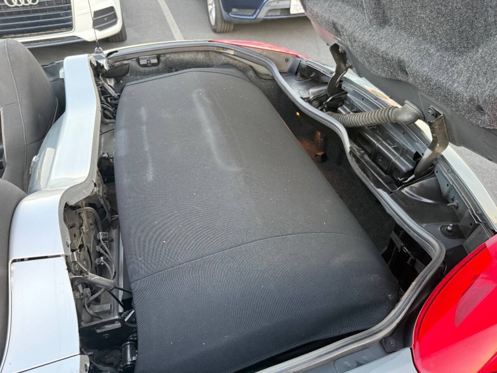 2008 Pontiac Solstice Image 9