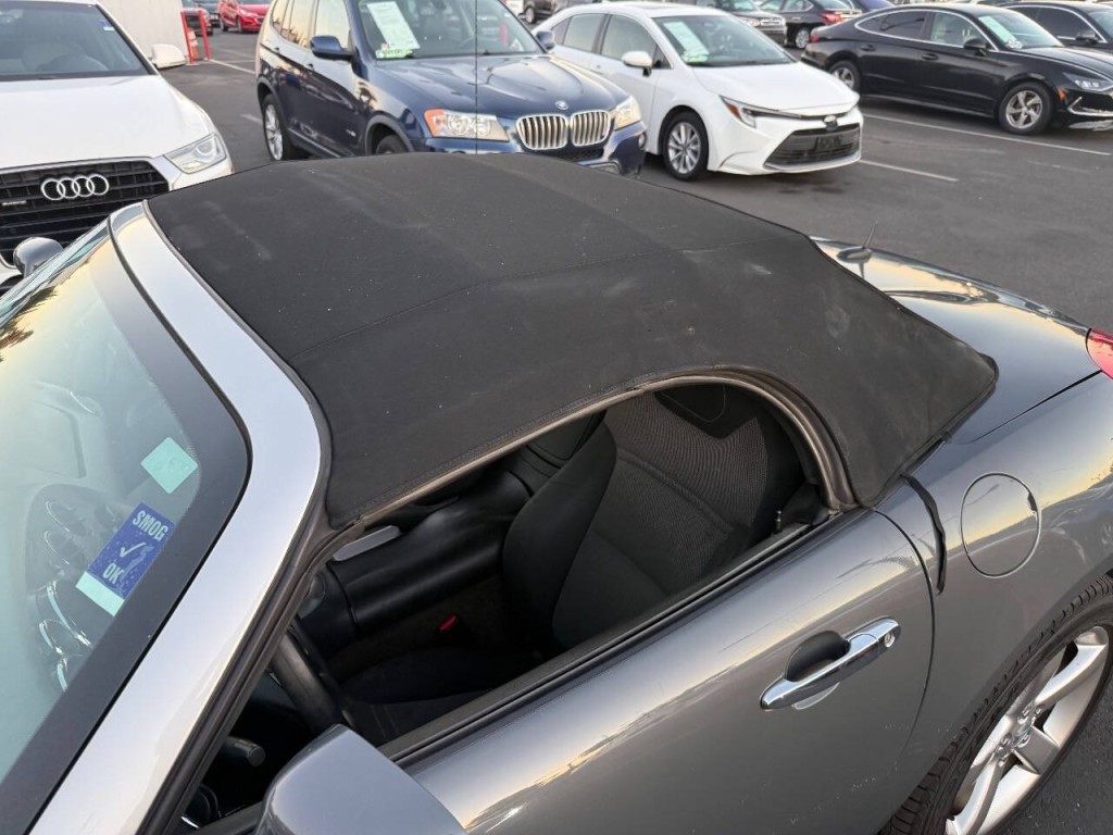 2008 Pontiac Solstice Image 11