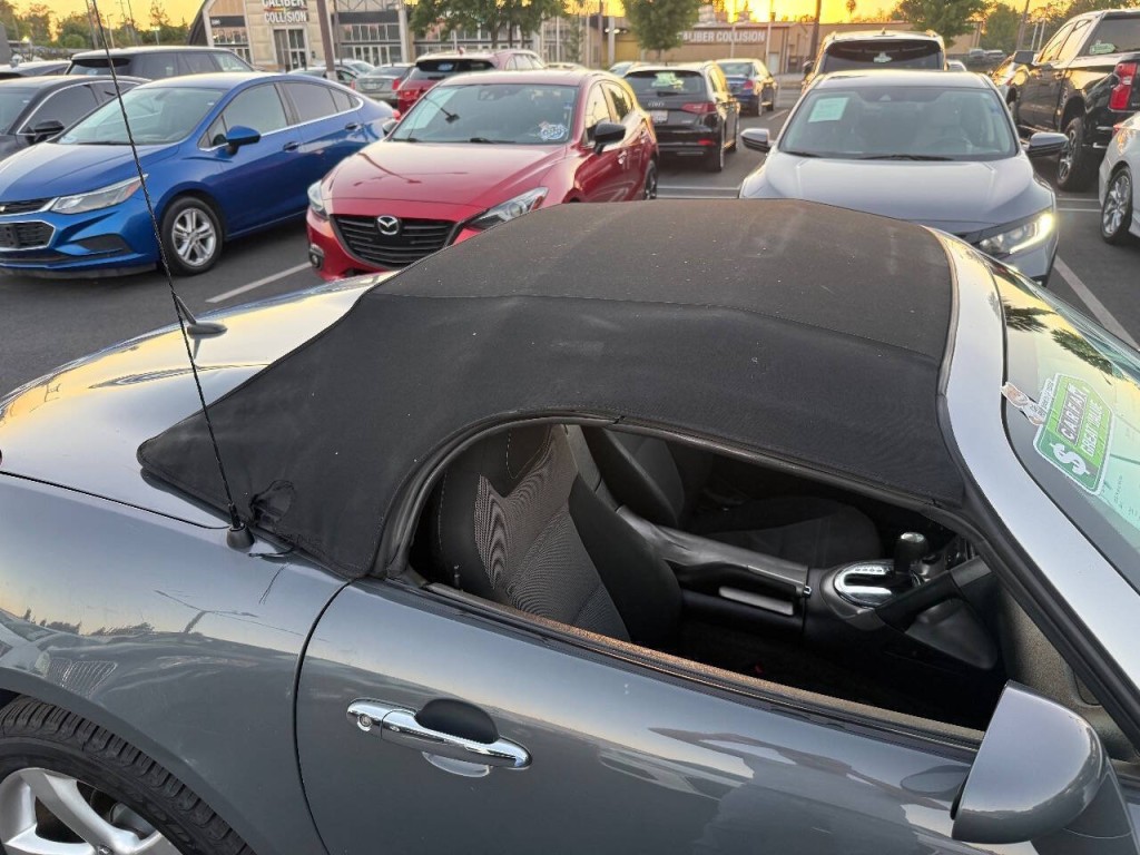 2008 Pontiac Solstice Image 13