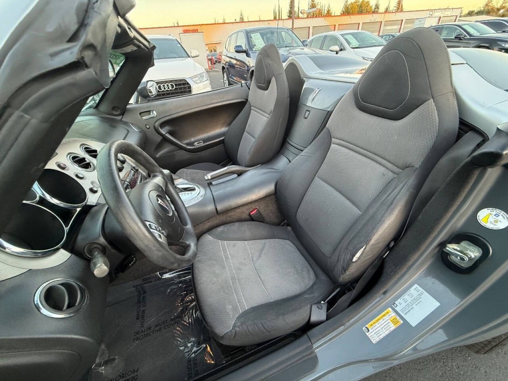2008 Pontiac Solstice Image 15
