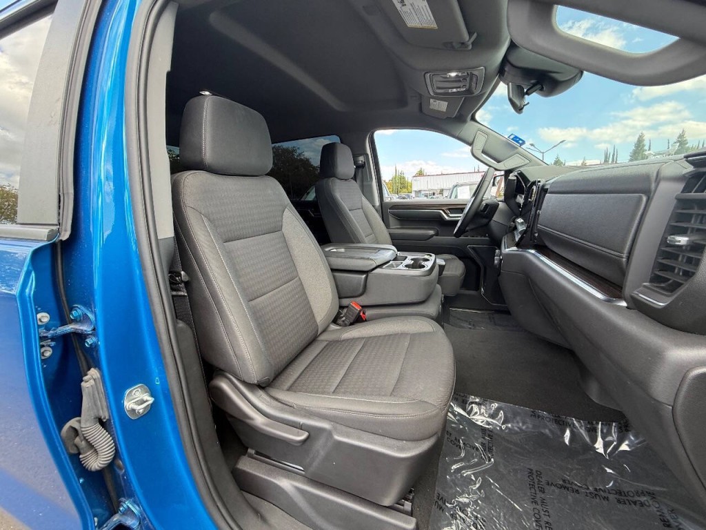 2023 Chevrolet Silverado 1500 Image 10