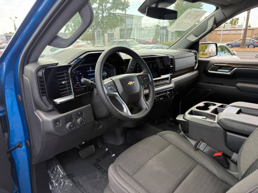 2023 Chevrolet Silverado 1500 Image 18