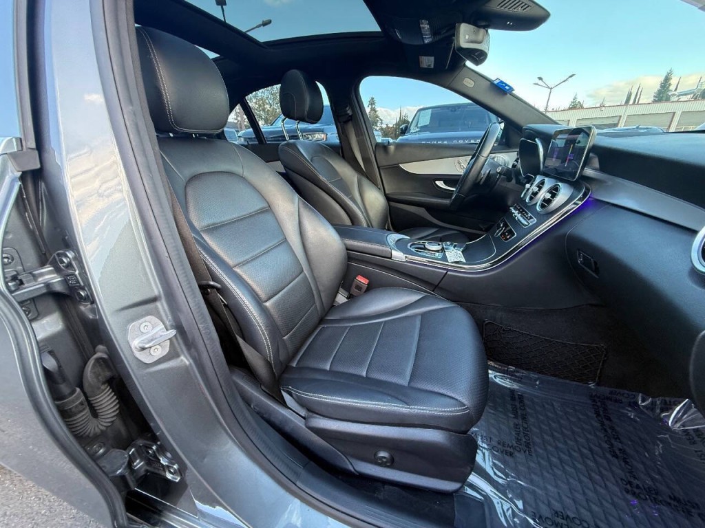 2021 Mercedes-Benz C-Class Image 11